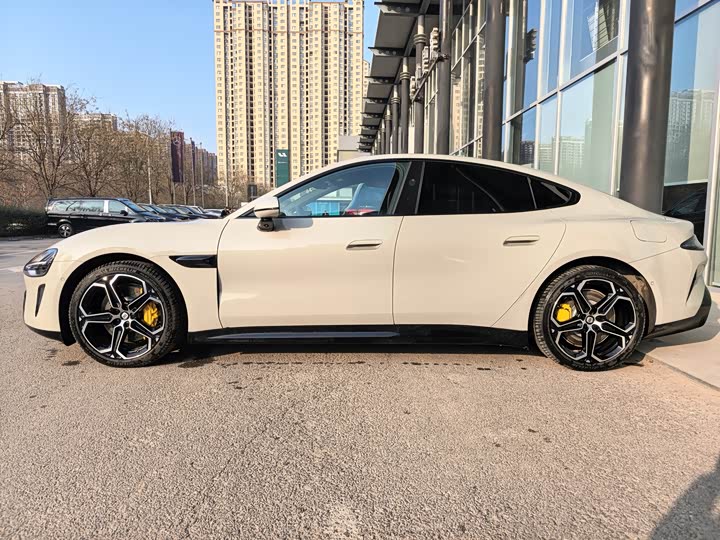 Фото 4 - Xiaomi SU7