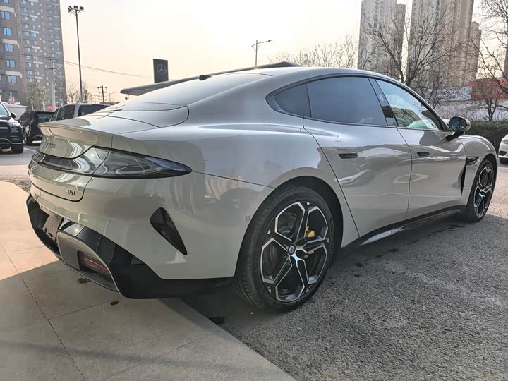 Фото 7 - Xiaomi SU7