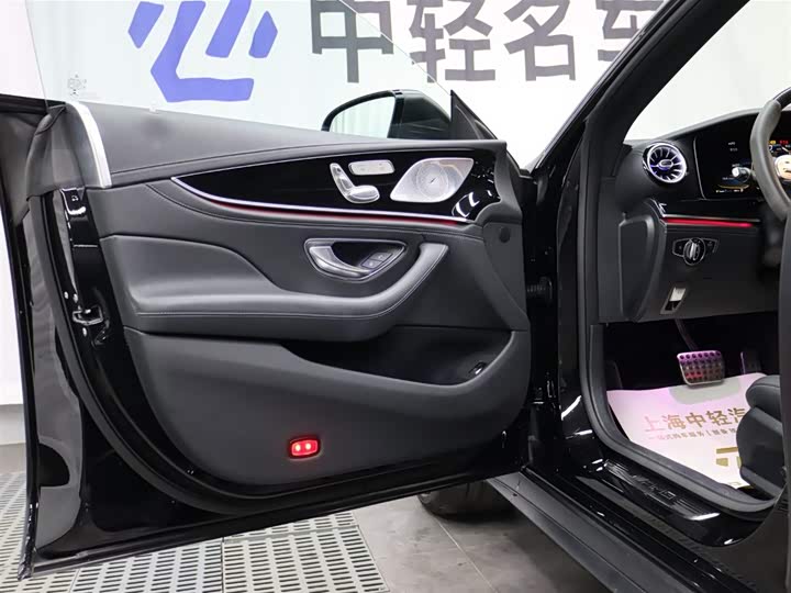 Фото 6 - Mercedes-Benz AMG GT