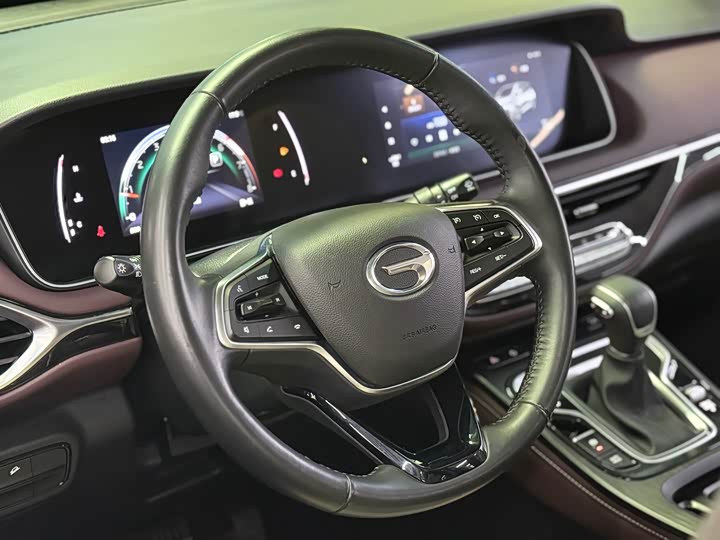 Фото 7 - GAC Trumpchi M6