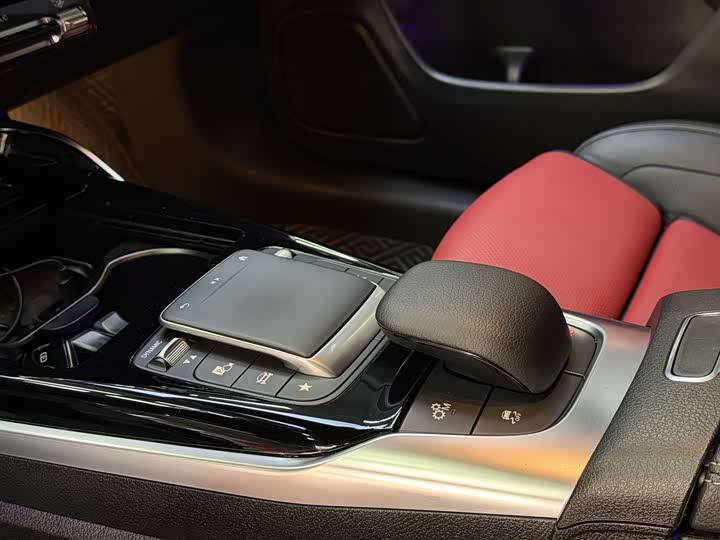 Фото 6 - Mercedes-Benz CLA-Class AMG