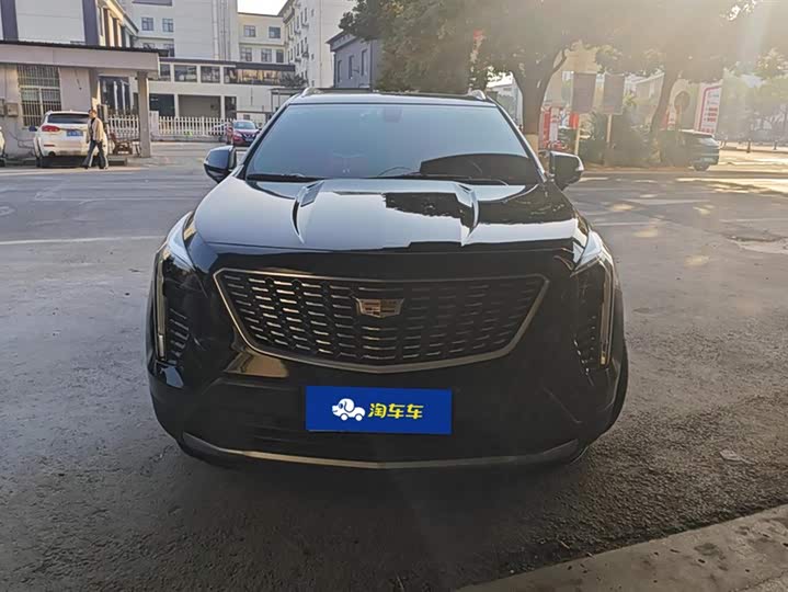Фото 2 - Cadillac XT4