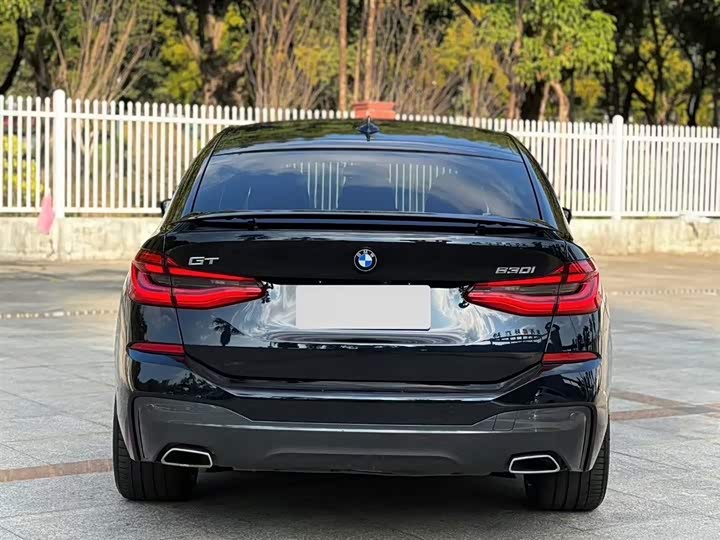 Фото 8 - BMW 6 Series GT