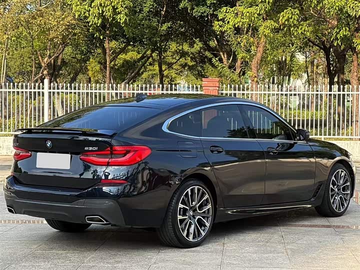 Фото 9 - BMW 6 Series GT