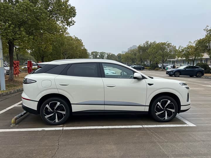 Фото 4 - BYD Sea Lion 06 Hybrid/EV