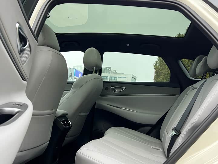 Фото 9 - BYD Sea Lion 06 Hybrid/EV