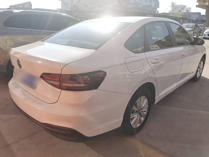 Фото 7 - Volkswagen Lavida