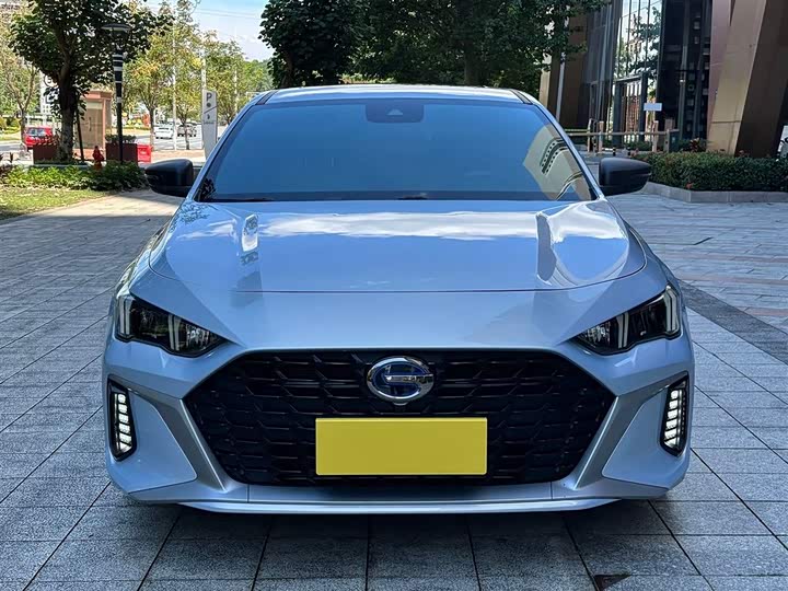 Фото 2 - GAC Trumpchi Empow R