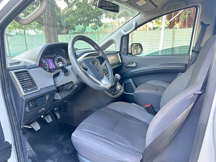 Фото 7 - JAC Refine M4