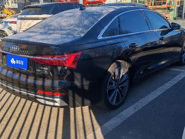 Фото 3 - Audi A6L