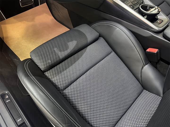 Фото 7 - Porsche 911