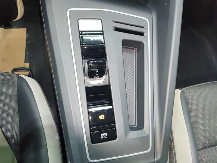 Фото 6 - Volkswagen Golf