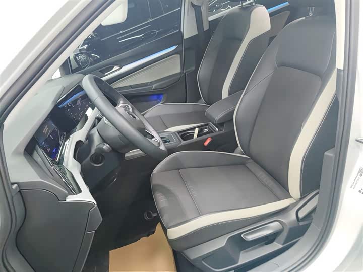 Фото 7 - Volkswagen Golf