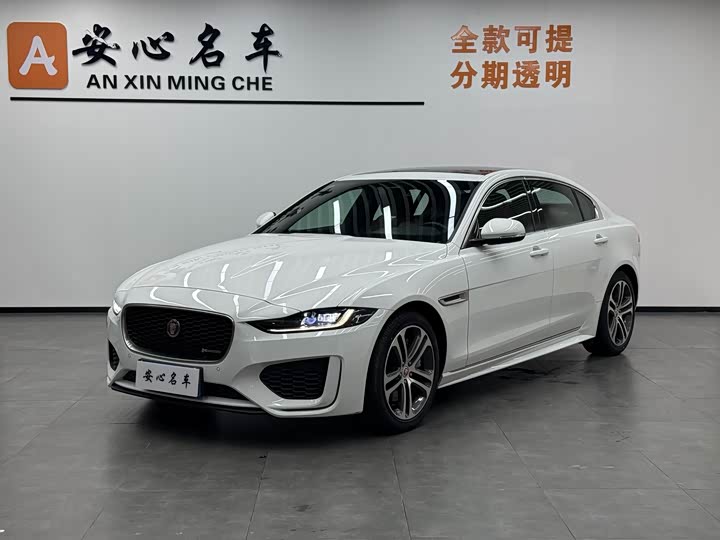 Фото 1 - Jaguar XE L