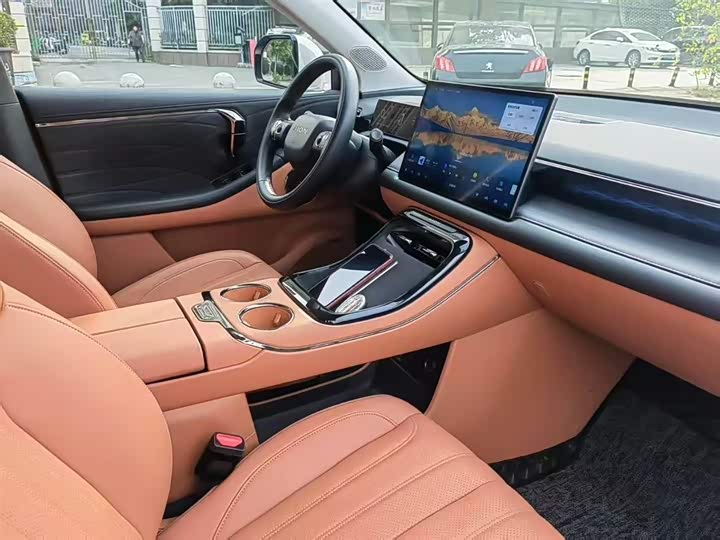 Фото 6 - GAC Aion V