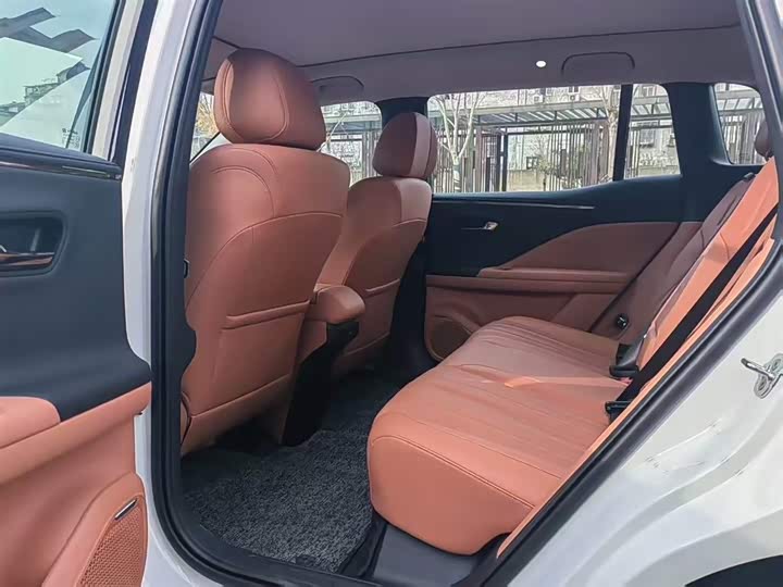 Фото 8 - GAC Aion V