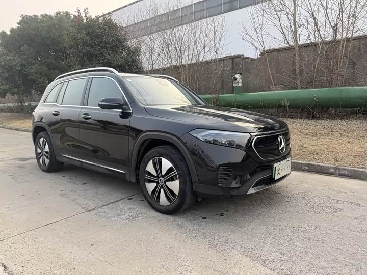 Фото 3 - Mercedes-Benz EQB