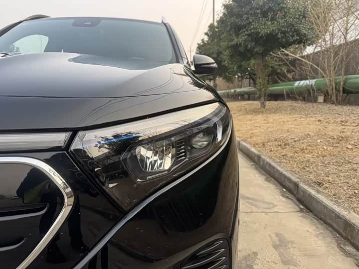 Фото 5 - Mercedes-Benz EQB