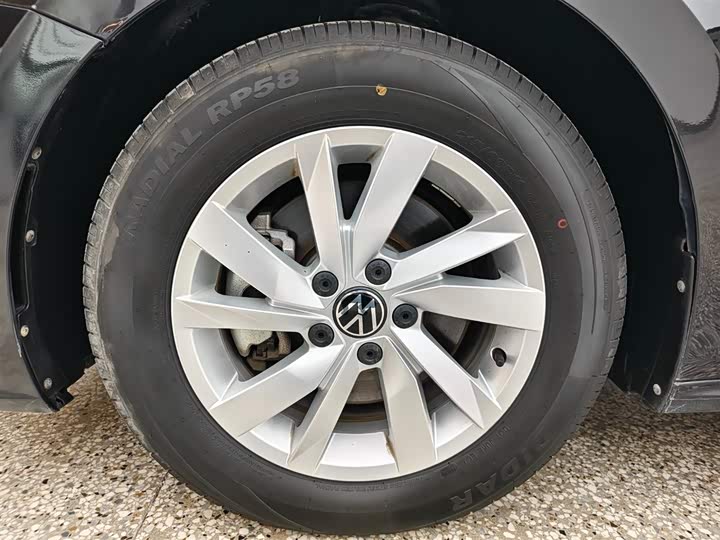 Фото 6 - Volkswagen Passat