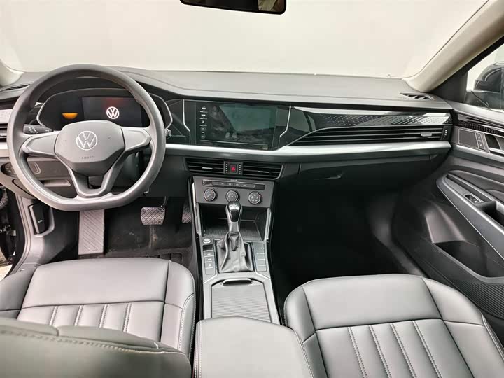 Фото 9 - Volkswagen Passat