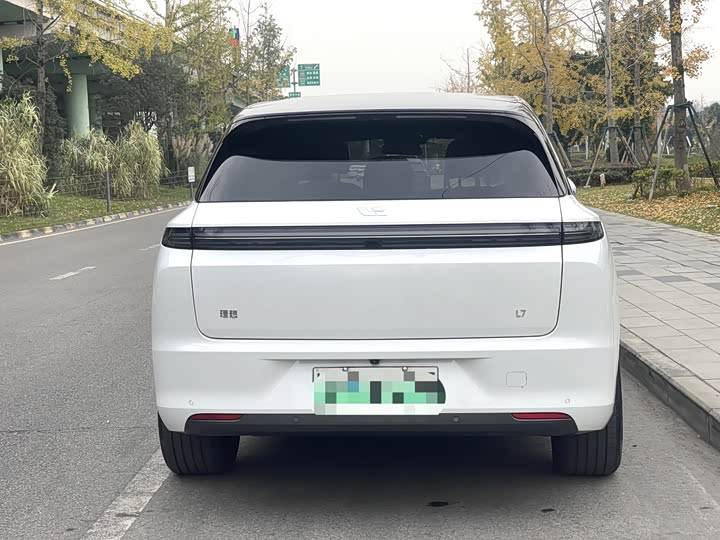 Фото 9 - LiXiang L7