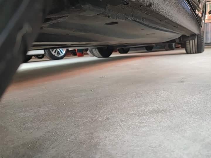 Фото 8 - Volkswagen Sagitar L