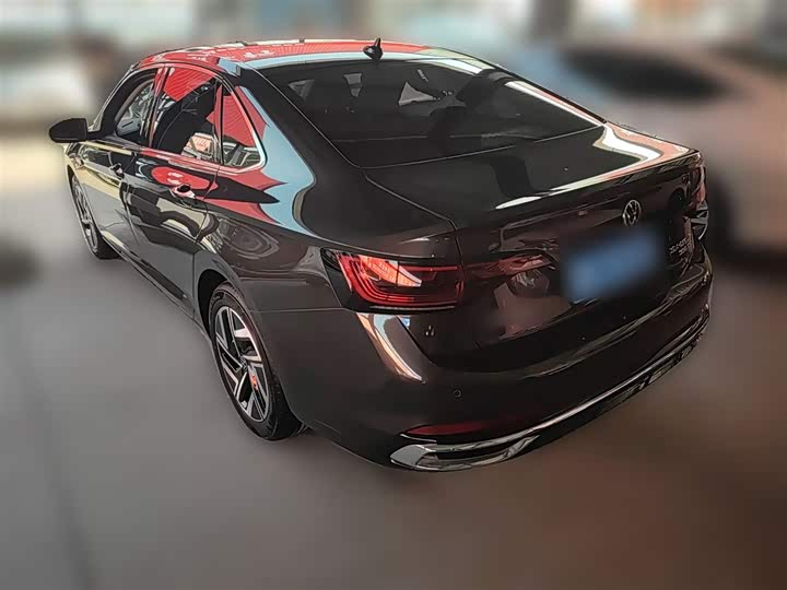 Фото 9 - Volkswagen Sagitar L