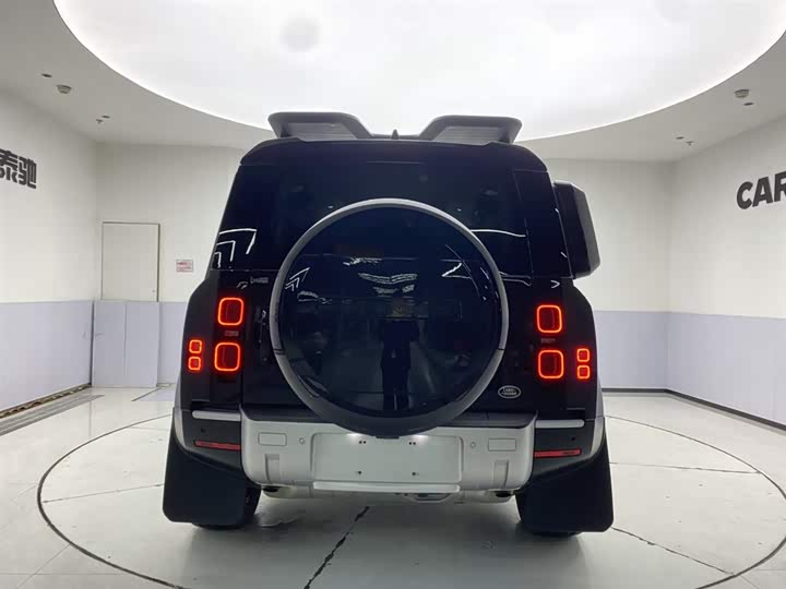 Фото 6 - Land Rover Defender