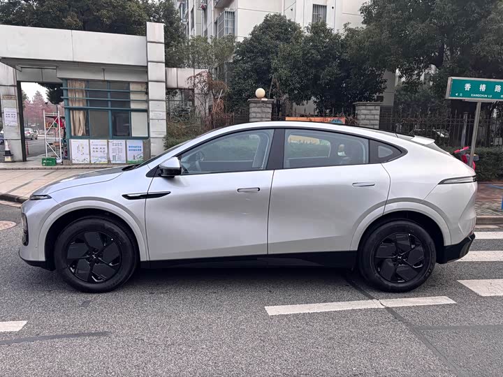 Фото 3 - XPeng G6