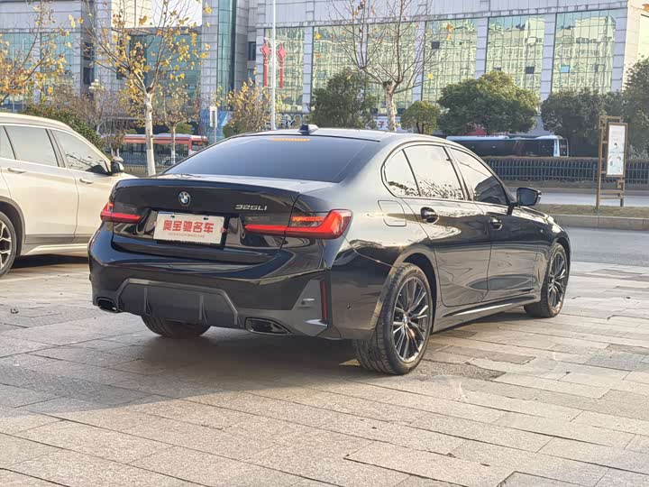 Фото 3 - BMW 3 Series