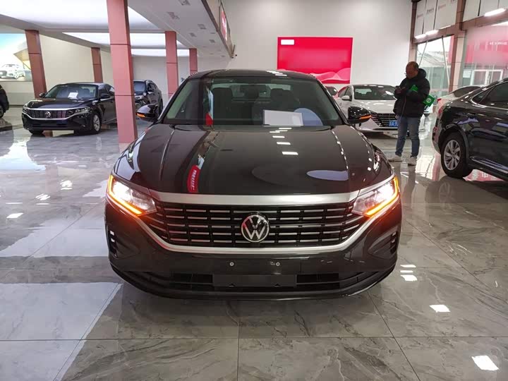 Фото 3 - Volkswagen Passat