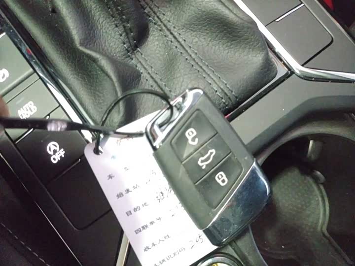 Фото 9 - Volkswagen Passat