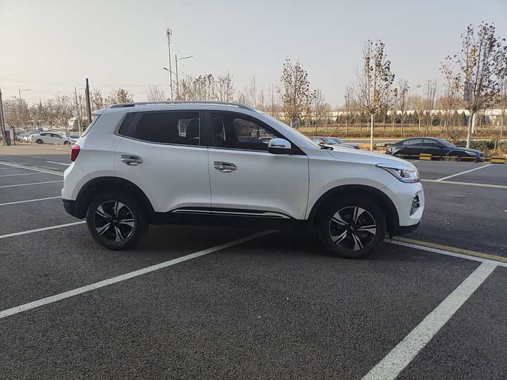 Фото 4 - Chery Tiggo 5x
