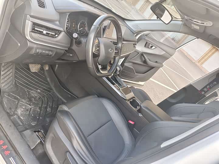 Фото 8 - Chery Tiggo 5x