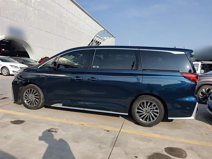 Фото 5 - GAC Trumpchi M8