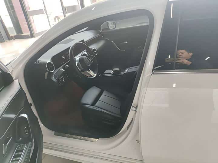 Фото 2 - Mercedes-Benz A-Class