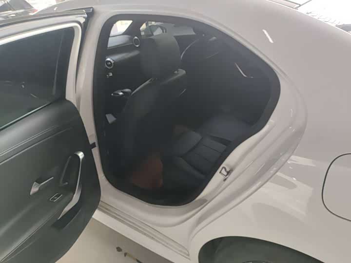 Фото 9 - Mercedes-Benz A-Class