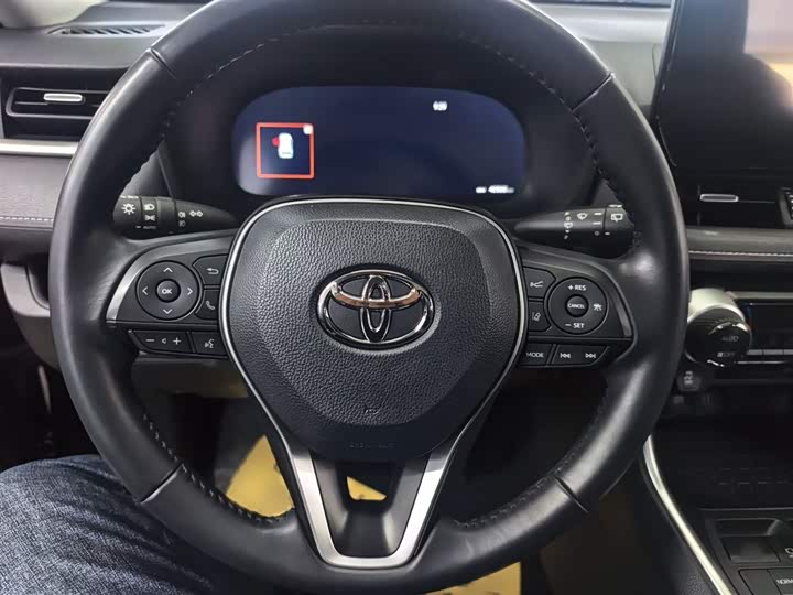 Фото 5 - Toyota Wildlander