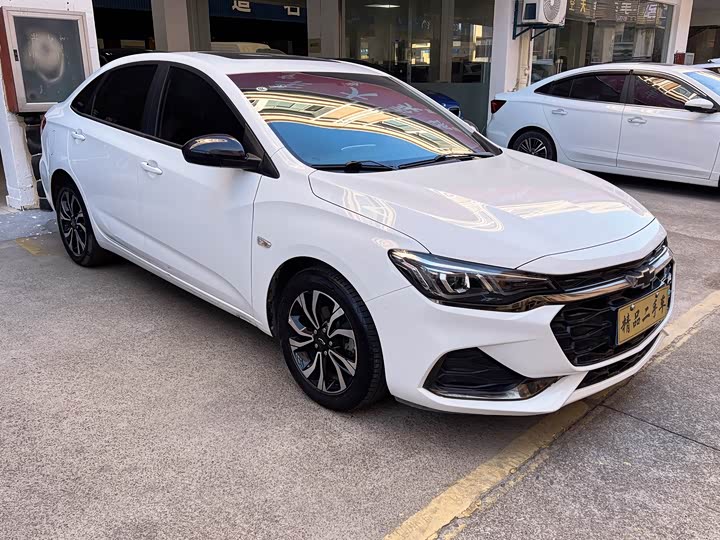 Фото 2 - Chevrolet Monza