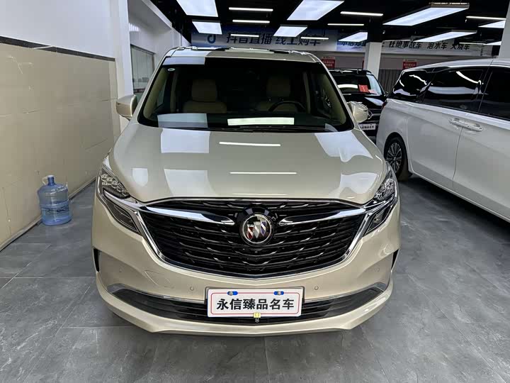 Фото 2 - Buick GL8 ES