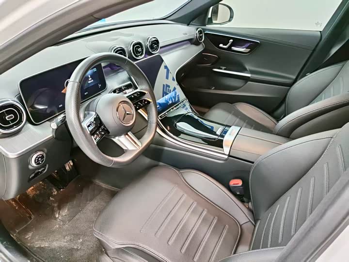 Фото 6 - Mercedes-Benz C-Class