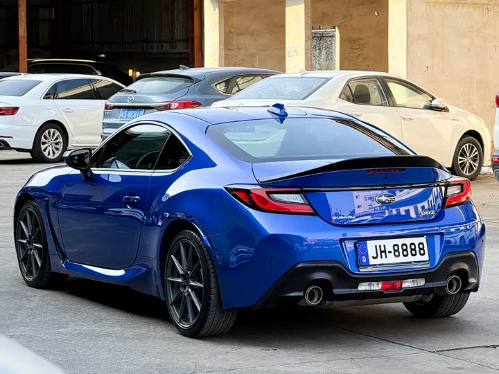 Фото 3 - Subaru BRZ