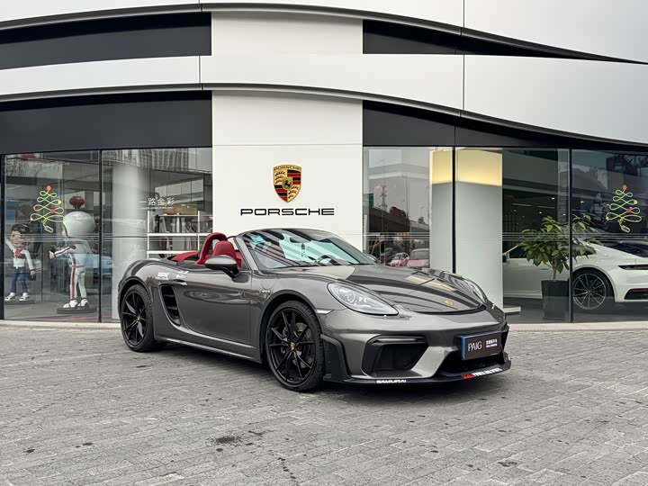 Фото 3 - Porsche 718