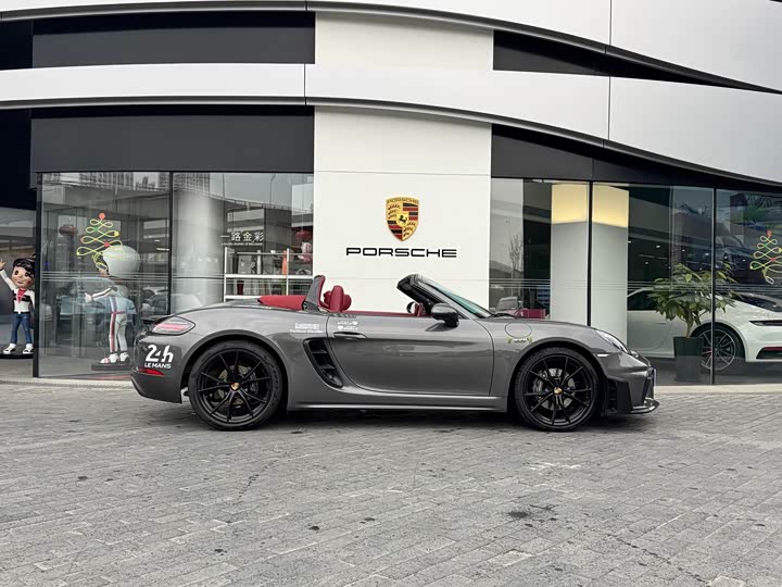 Фото 4 - Porsche 718