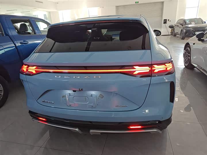 Фото 6 - Denza N7