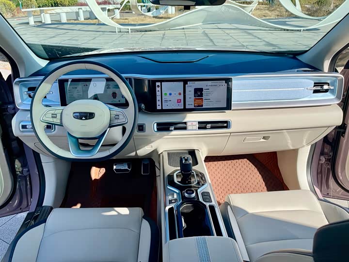 Фото 5 - Geely Icon