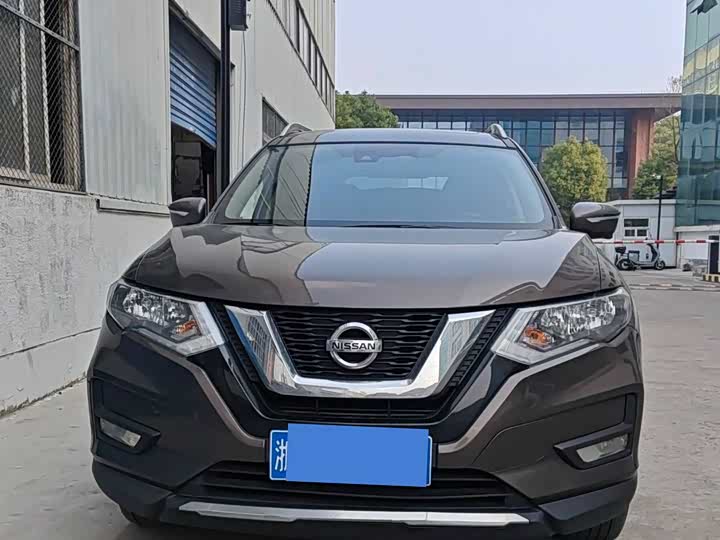 Фото 2 - Nissan X-Trail