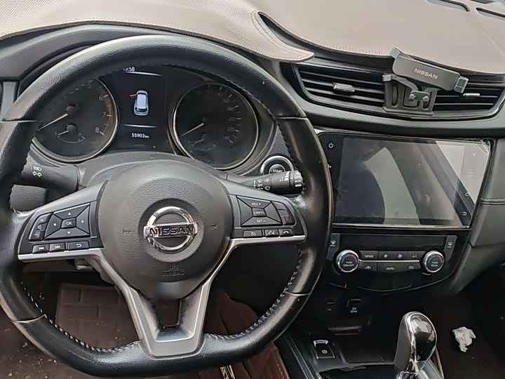 Фото 6 - Nissan X-Trail