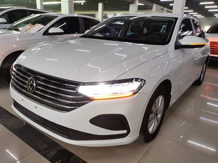 Фото 2 - Volkswagen Lavida