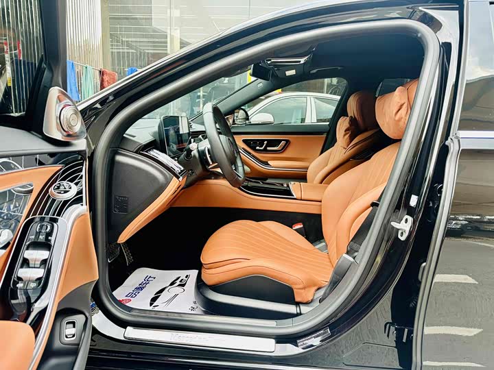 Фото 6 - Mercedes-Benz S-Class